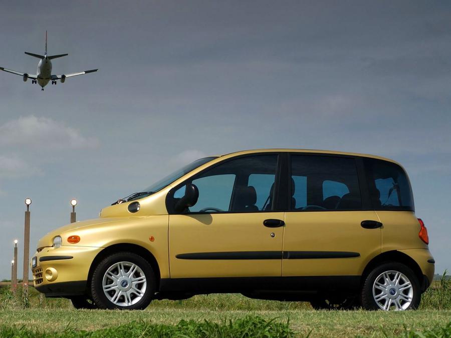  Fiat Multipla 2003 года  (ZA) (фото 8 из 16)